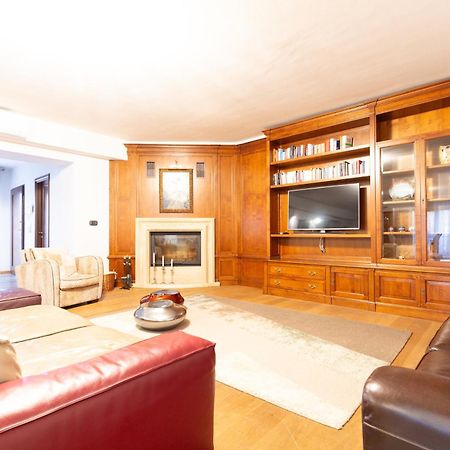 Villa Adige Luxury - M&M Holiday House เปรูจา ภายนอก รูปภาพ